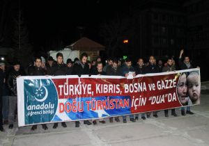 Doğu'dan Doğu Türkistan için dua